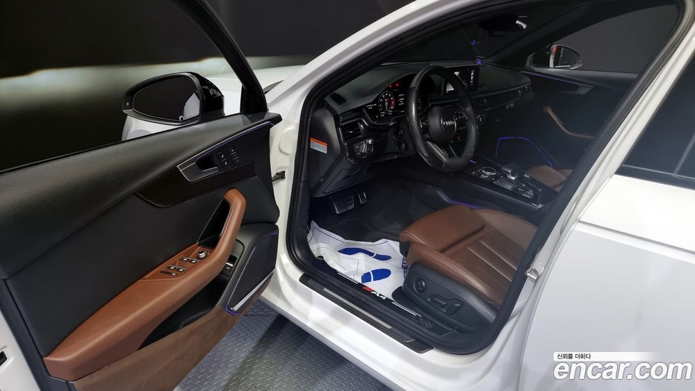 Audi A4 (B9) 40 TFSI Premium (12.2019)