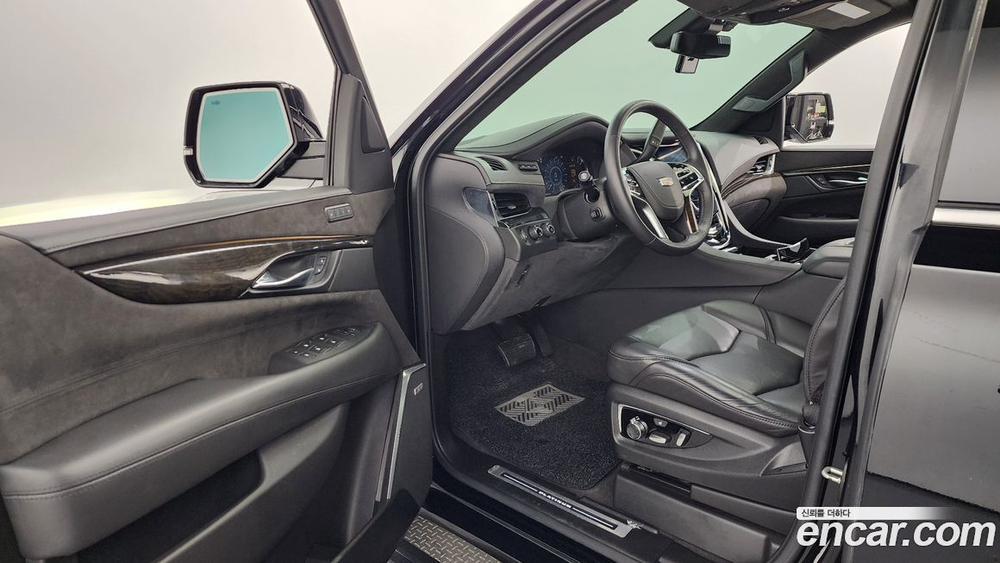 Cadillac Escalade 6.2 (12.2020)