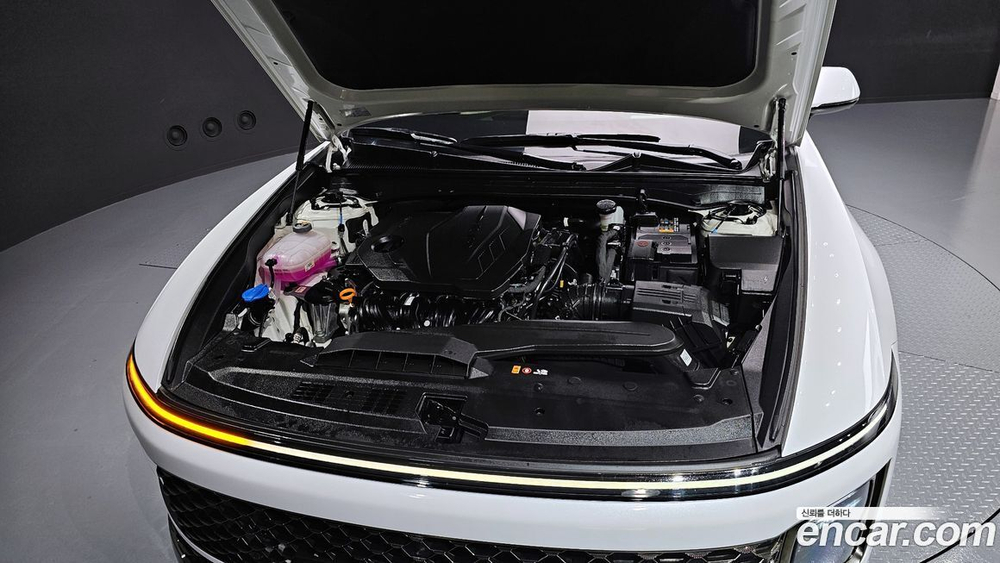Hyundai Grandeur (Azera) (GN7) 2.5 Бензин 2WD (09.2023)