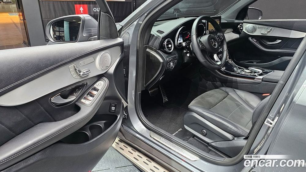Mercedes-Benz GLC-Class X253 GLC300 4MATIC AMG Line Coupe (10.2019)
