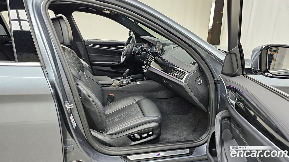 BMW 5 Series (G30) 520d M Sports Plus (04.2020)