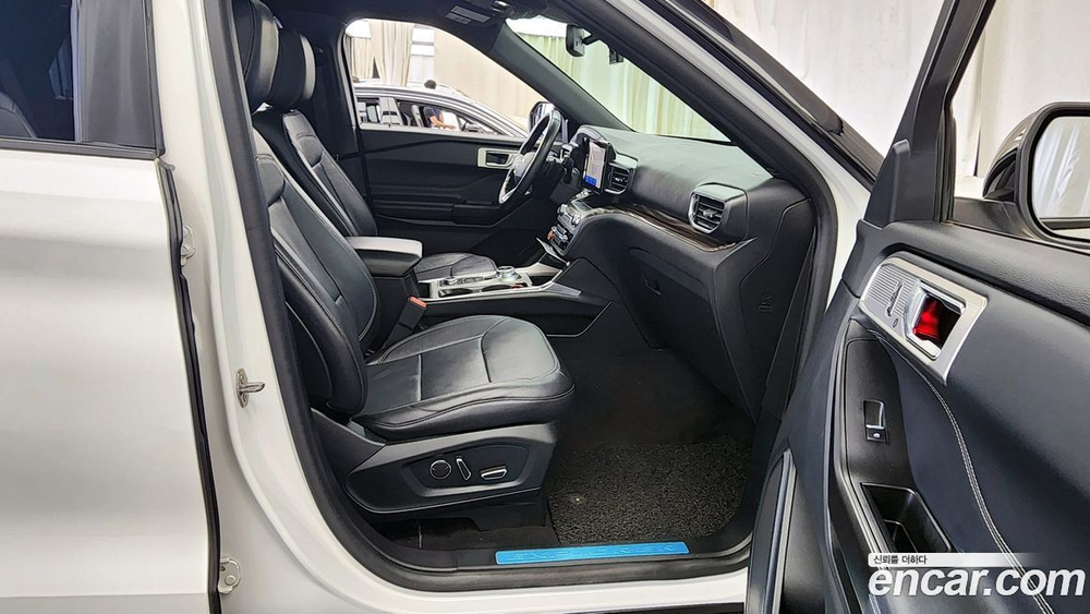 Ford Explorer 6 Generation 2.3 Limited 4WD (06.2020)