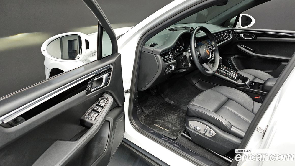 Porsche Macan 2.0 (12.2022)