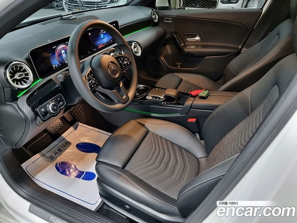 Mercedes-Benz A-Class W177 A220 Sedan (09.2020)