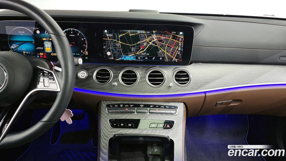 Mercedes-Benz E-Class W213 E350 4MATIC Avangarde (07.2022)