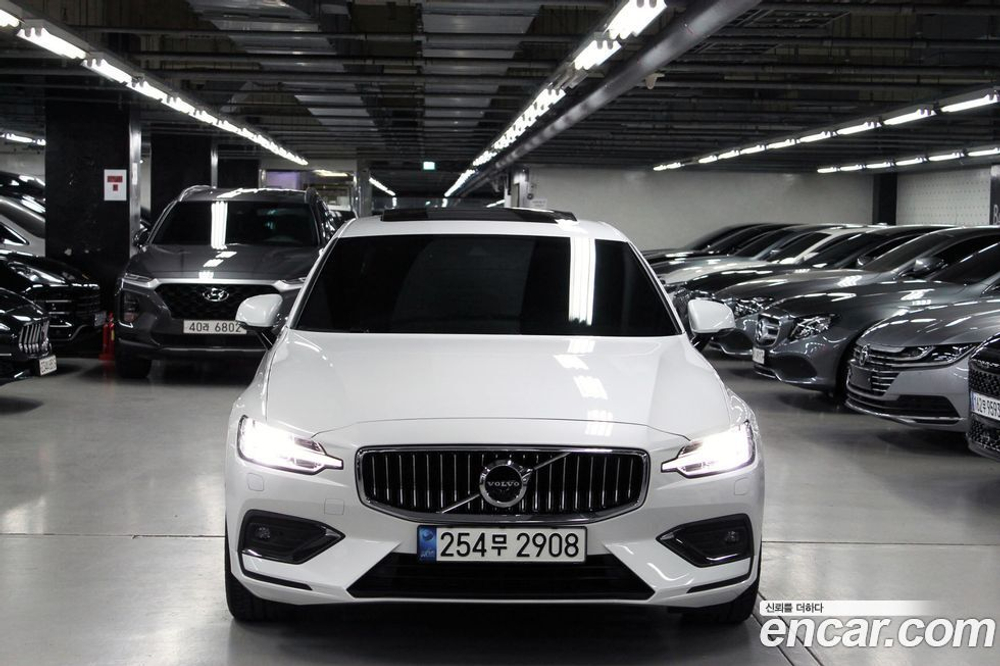 Volvo S60 3 Generation B5 Inscription (09.2021)