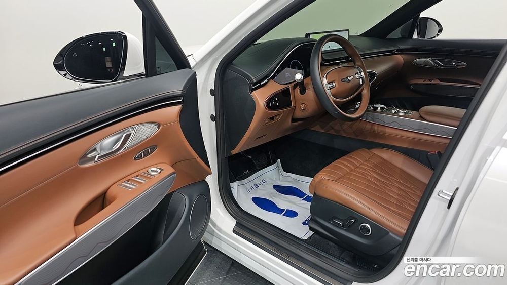 Genesis GV70 2.5T Бензин AWD (12.2022)