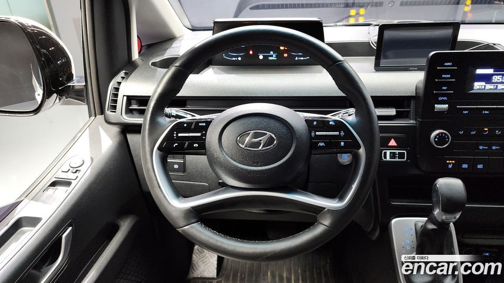 Hyundai Staria Cargo 5인승 (12.2021)