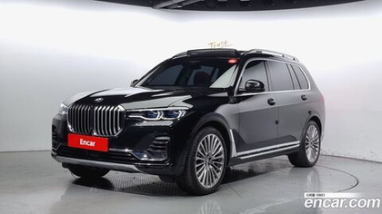 BMW X7 (G07) xDrive 40i Design Pure Excellence 7-и местный (01.2022)