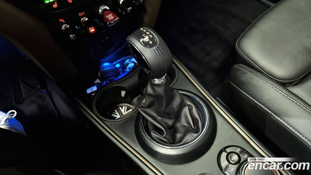 Mini Cooper Countryman HIGH (09.2019)
