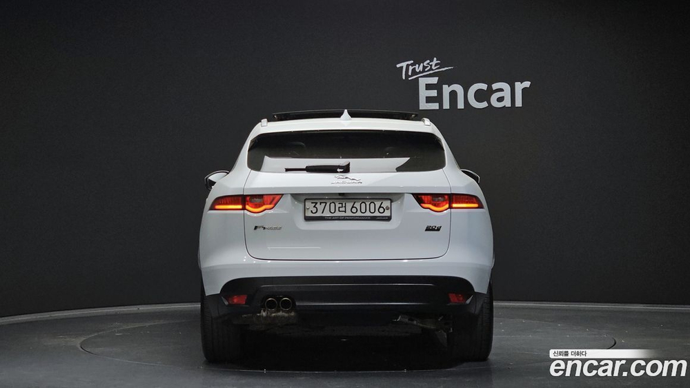 Jaguar F-PACE 20d Prestige (09.2019)