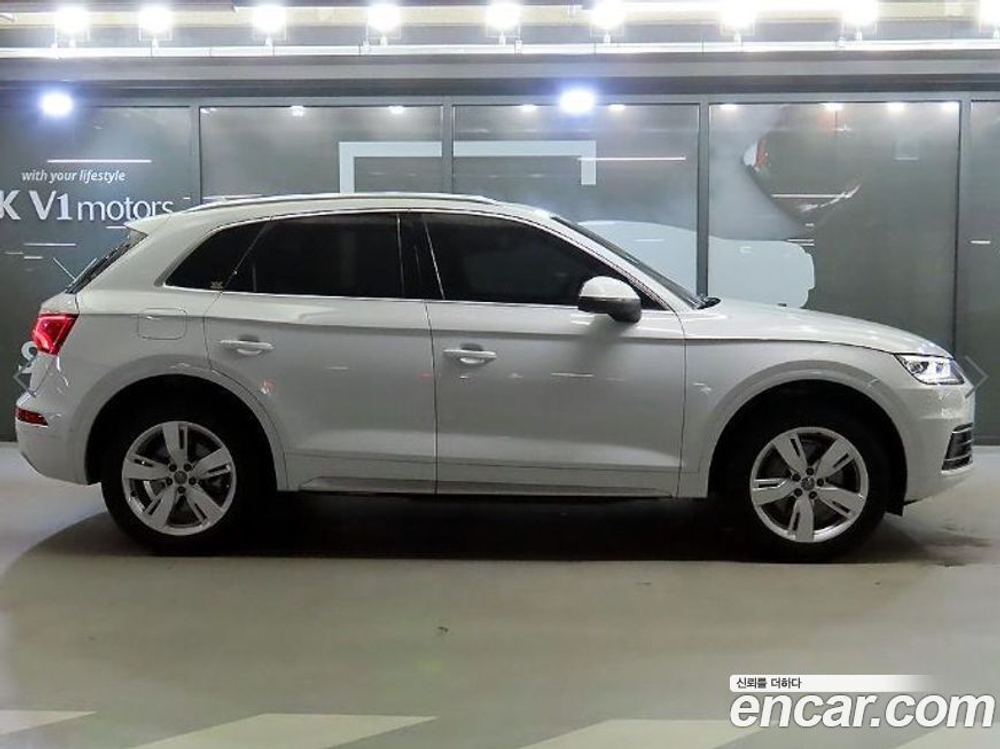Audi Q5 (FY) 45 TFSI Quattro Premium (06.2020)