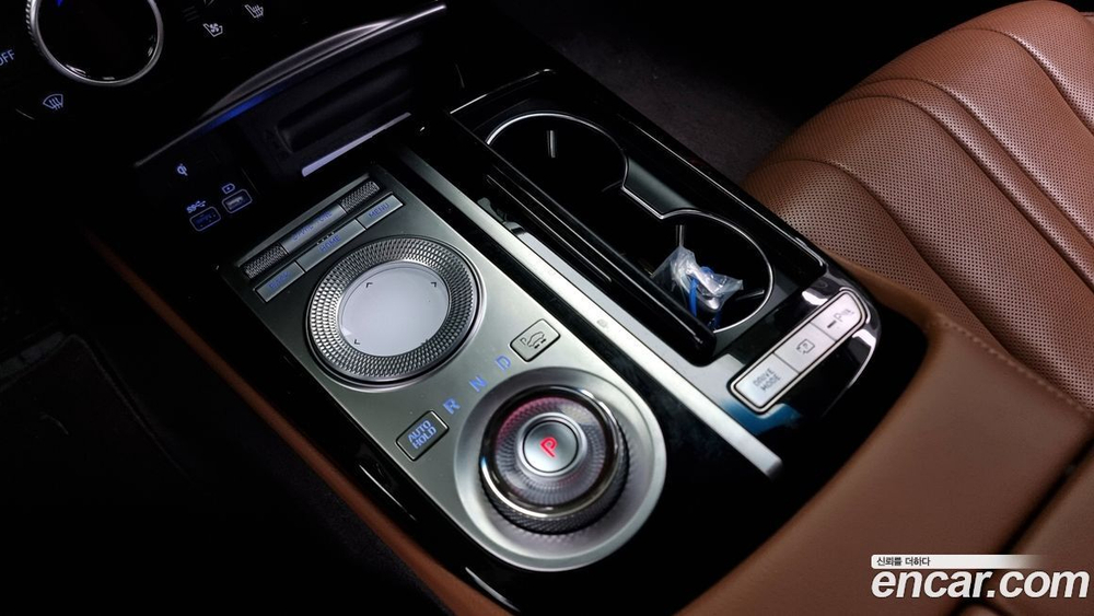 Genesis G80 (RG3) Бензин 2.5 Turbo 2WD (08.2020)