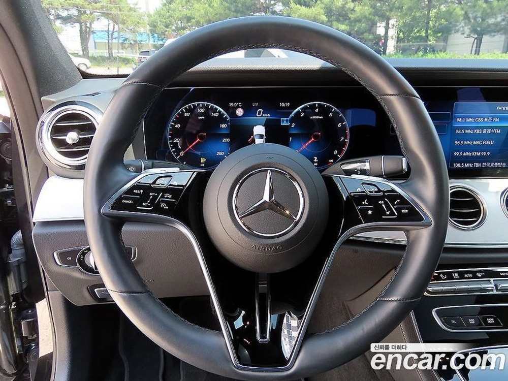 Mercedes-Benz E-Class W213 E250 Avangarde (12.2020)