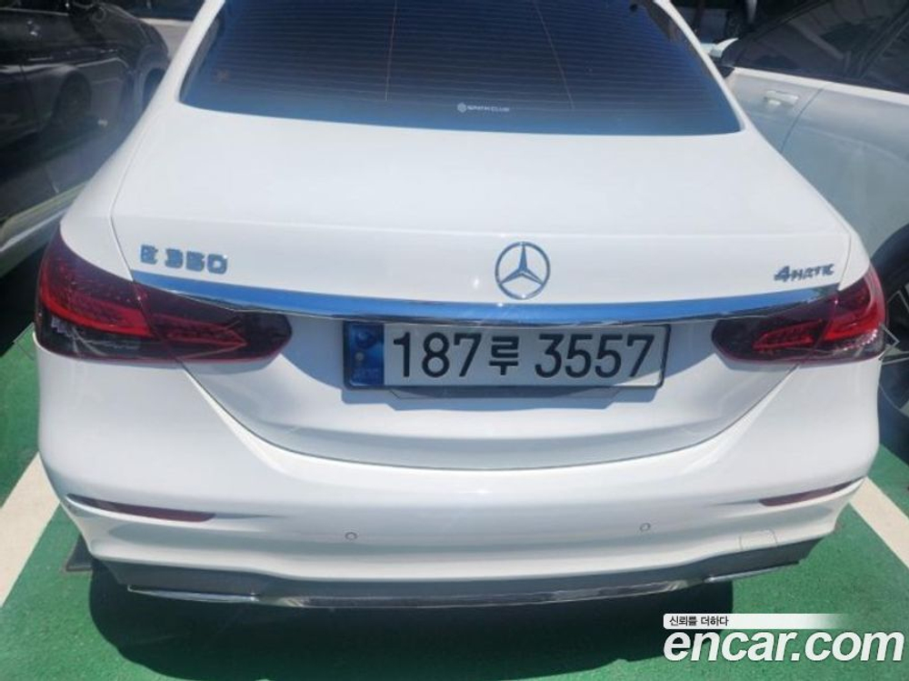 Mercedes-Benz E-Class W213 E350 4MATIC AMG Line (09.2021)