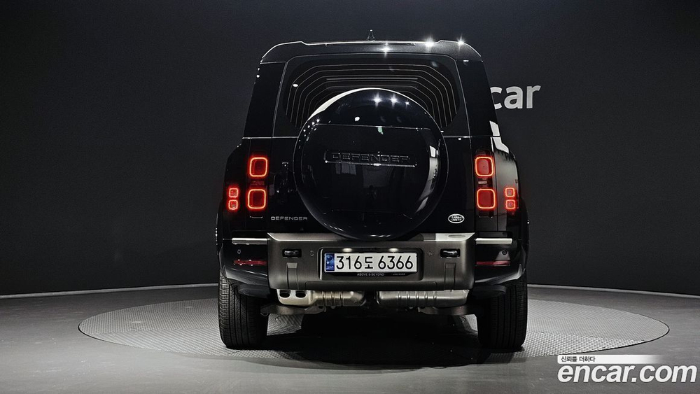 Land Rover Defender (L663) 130 D300 X-Dynamic HSE (08.2023)