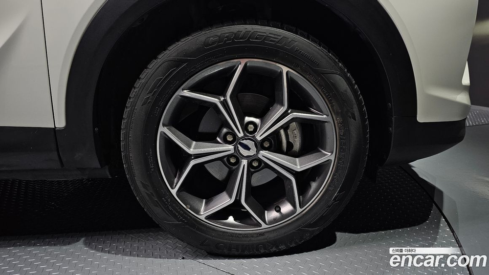 KG Mobility (Ssangyong) Beautiful Korando Дизель 1.6 2WD C5 (11.2019)