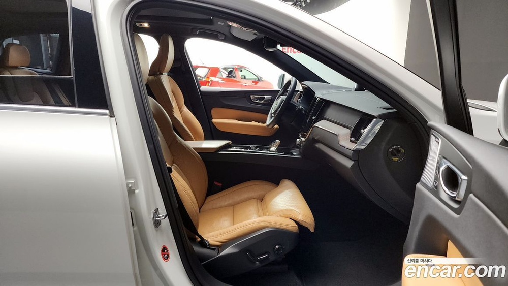 Volvo XC60 2 Generation B5 Inscription (04.2021)