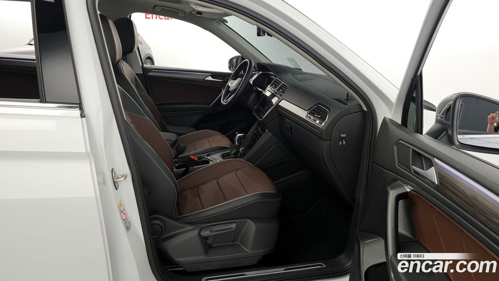 Volkswagen Tiguan Allspace 2.0 TSI Prestige (11.2022)