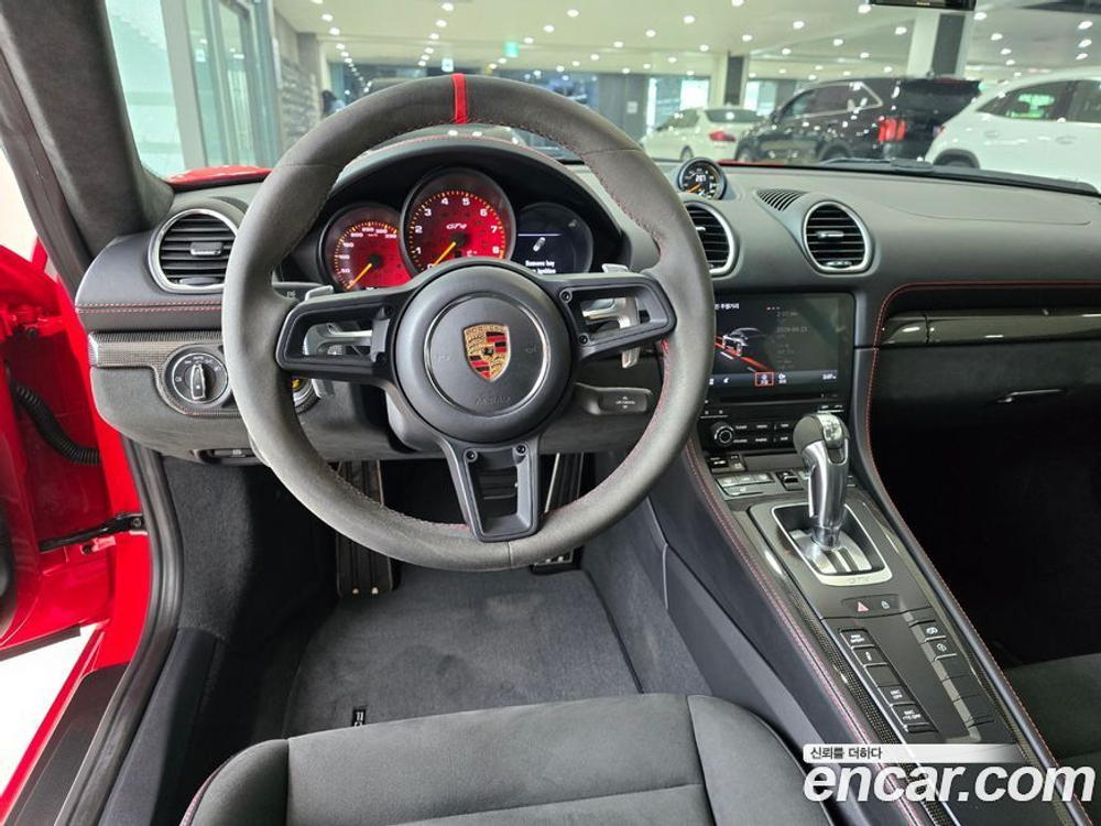 Porsche 718 Cayman 4.0 GT4 (11.2022)