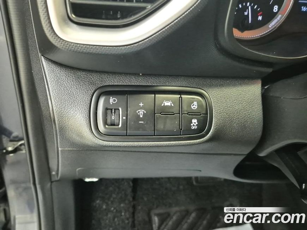 Hyundai Venue 1.6 Modern (11.2020)