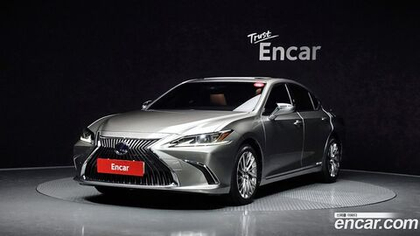 Lexus ES300h 7 Generation Luxury Plus (08.2020)