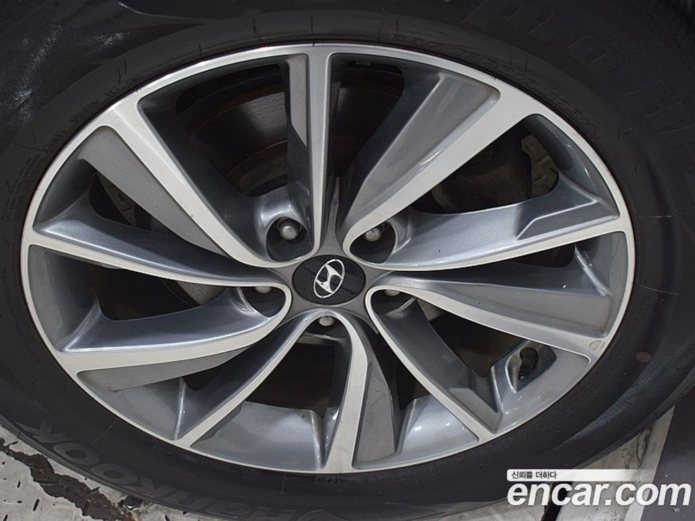 Hyundai Santa Fe TM Дизель 2.0 2WD (11.2019)