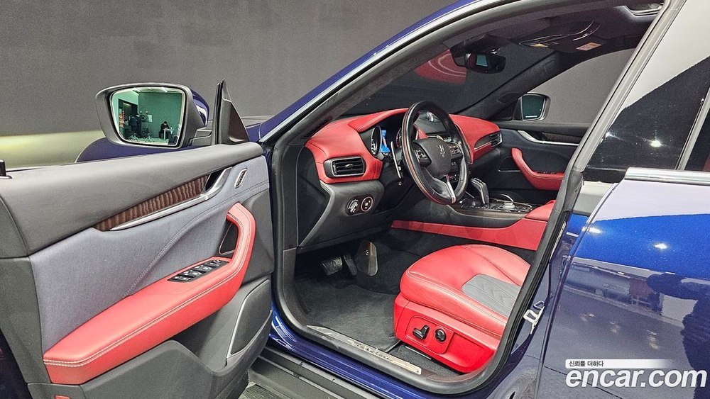 Maserati Levante 3.0 AWD GranLusso (11.2020)