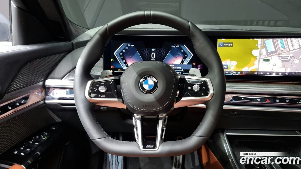 BMW 7 Series (G70) 740i sDrive M Sports (06.2023)