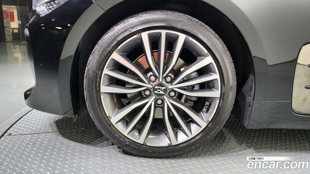 Kia Stinger 2.0 Turbo 2WD (07.2020)