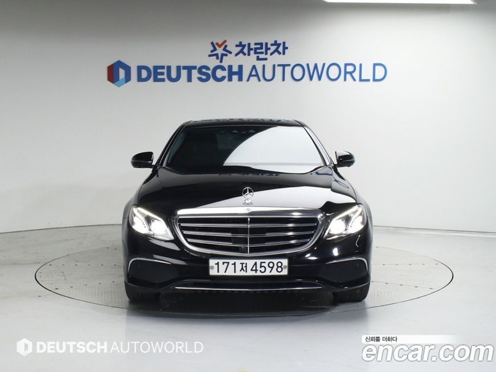 Mercedes-Benz E-Class W213 E300 4MATIC Exclusive (12.2019)