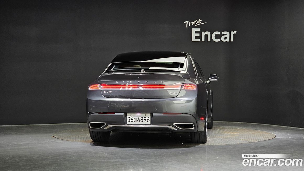 Lincoln New MKZ Hybrid (09.2020)