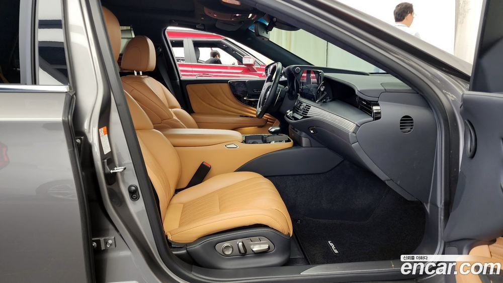 Lexus LS500 5 Generation 3.5 Luxury AWD (04.2022)