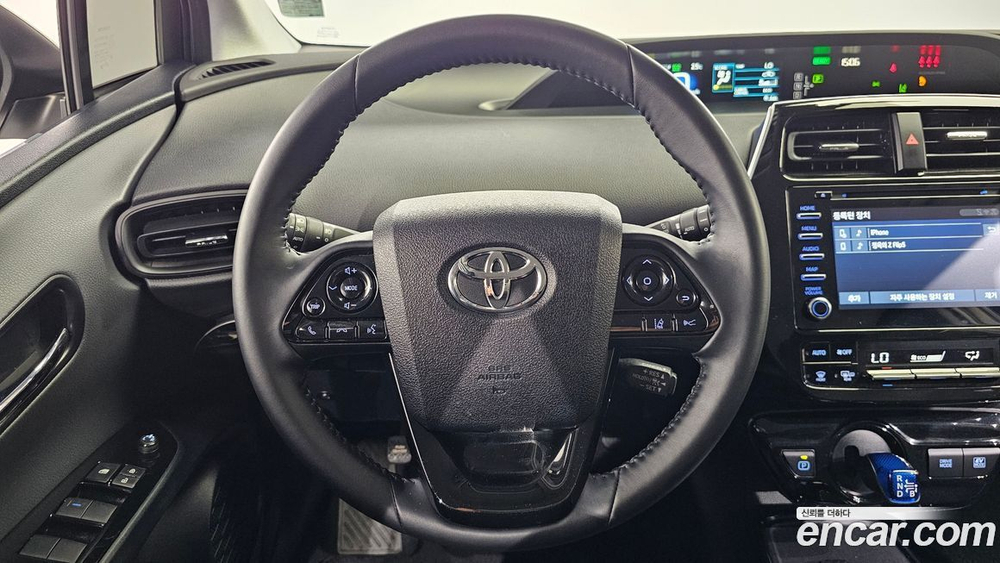 Toyota Prius 4 Generation 1.8 (04.2021)