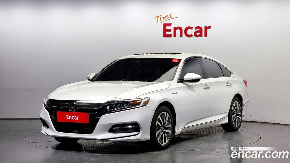 Honda Accord 10 Generation 2.0 Hybrid Touring (11.2020)