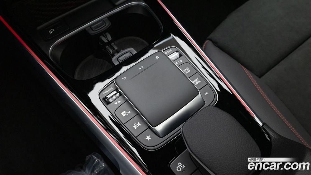 Mercedes-Benz GLB-Class X247 AMG GLB35 4MATIC (12.2023)