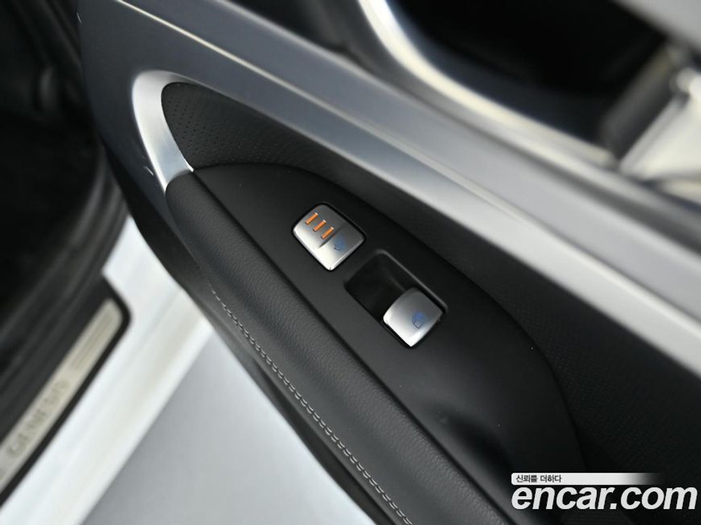 Genesis G70 2.0T AWD (08.2020)