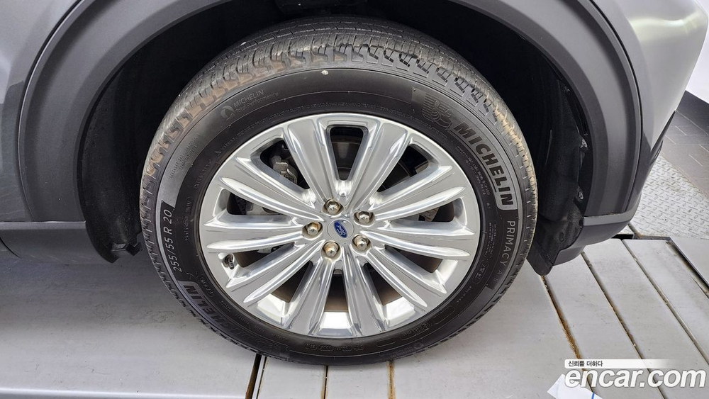 Ford Explorer 6 Generation 2.3 Limited 4WD (12.2019)