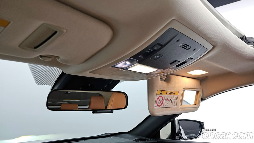 Lexus UX250h 2.0 2WD (05.2020)