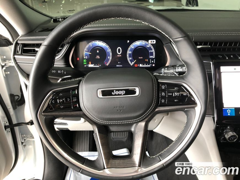 Jeep Grand Cherokee (WL) L 3.6 Overland (12.2021)