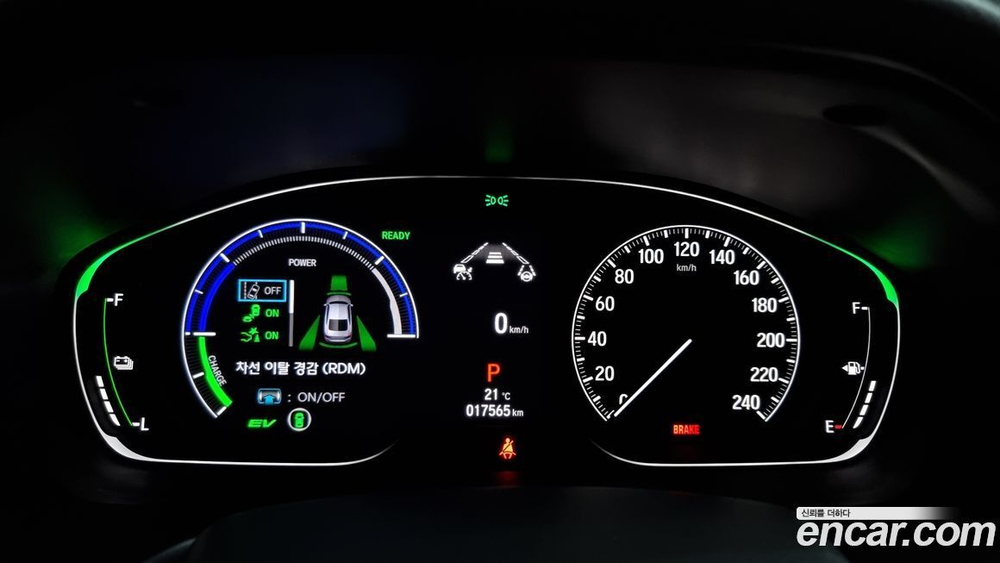 Honda Accord 10 Generation 2.0 Hybrid Touring (07.2022)