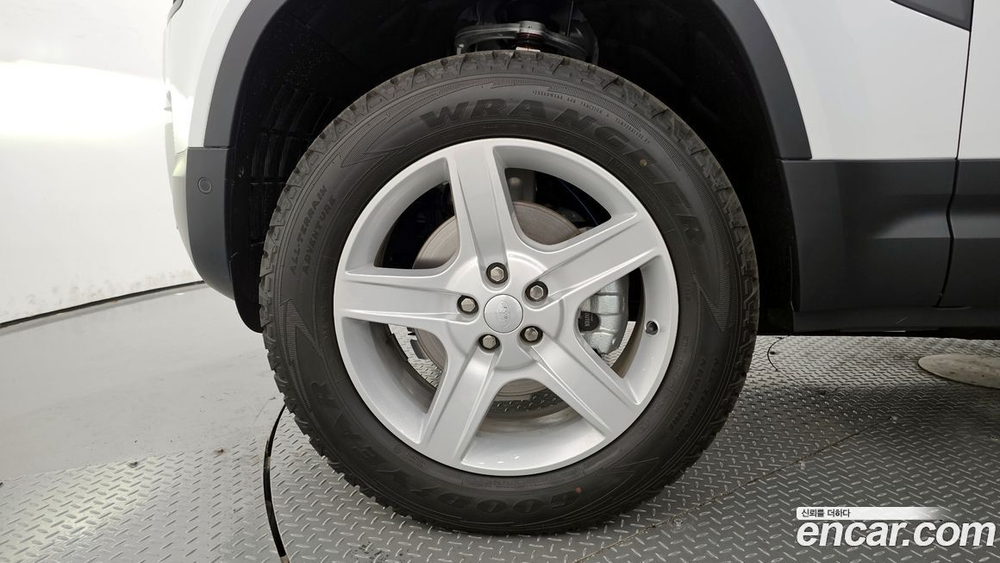 Land Rover Defender (L663) 90 D250 SE (12.2023)