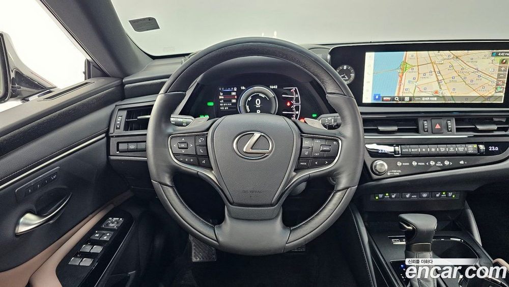 Lexus ES300h 7 Generation Luxury Plus (01.2024)