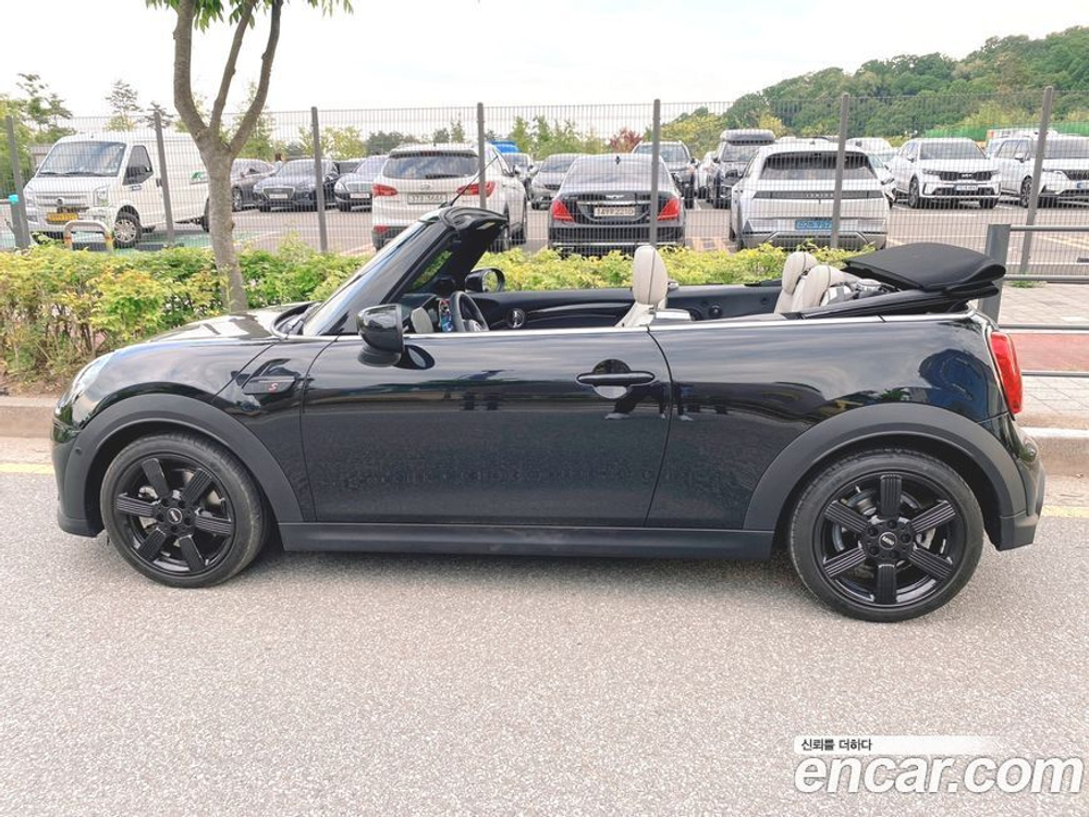 Mini Cooper S Convertible Classic Lunchpack (09.2022)