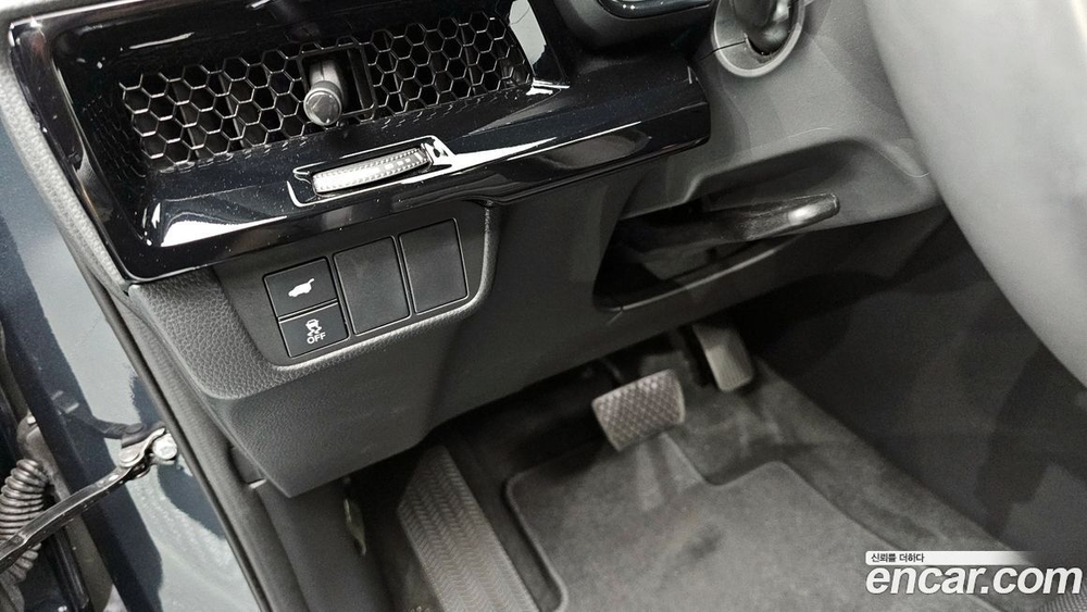 Honda CR-V 6 Generation 2.0 Hybrid Touring 4WD (09.2023)