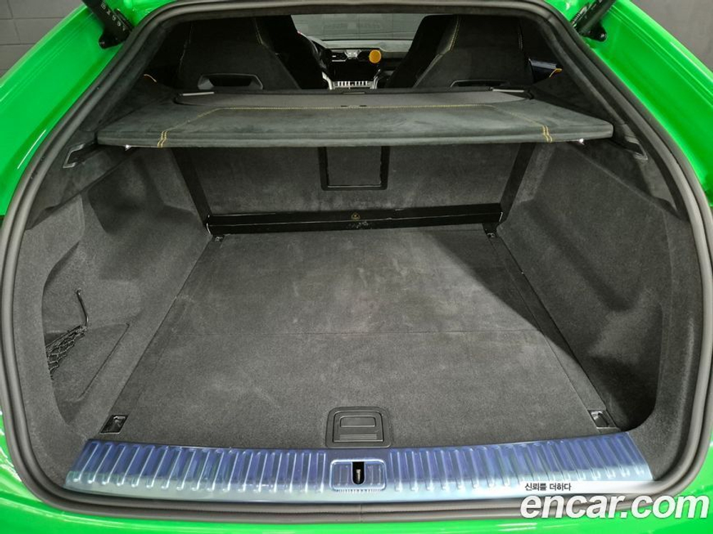 Lamborghini Urus 4.0 V8 퍼포만테 (08.2023)