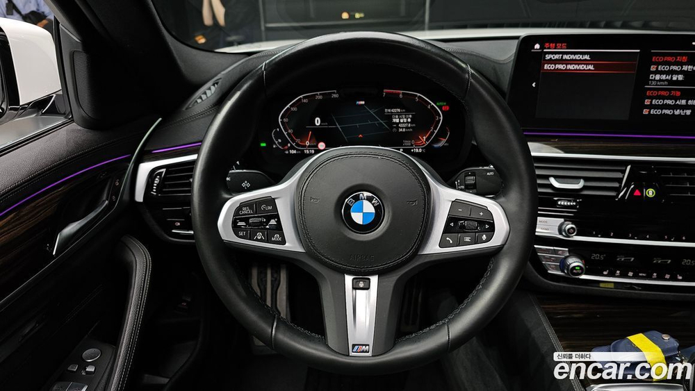 BMW 5 Series (G30) 520i M Sports (05.2022)