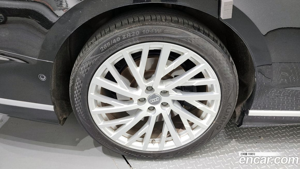 Audi A8 (D5) 55 TFSI Quattro LWB (12.2019)