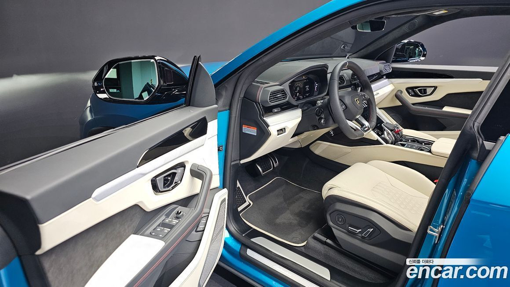 Lamborghini Urus 4.0 V8 S (10.2023)