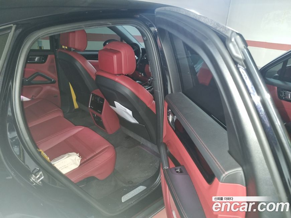 Porsche Cayenne (PO536) 3.0 Coupe (04.2021)